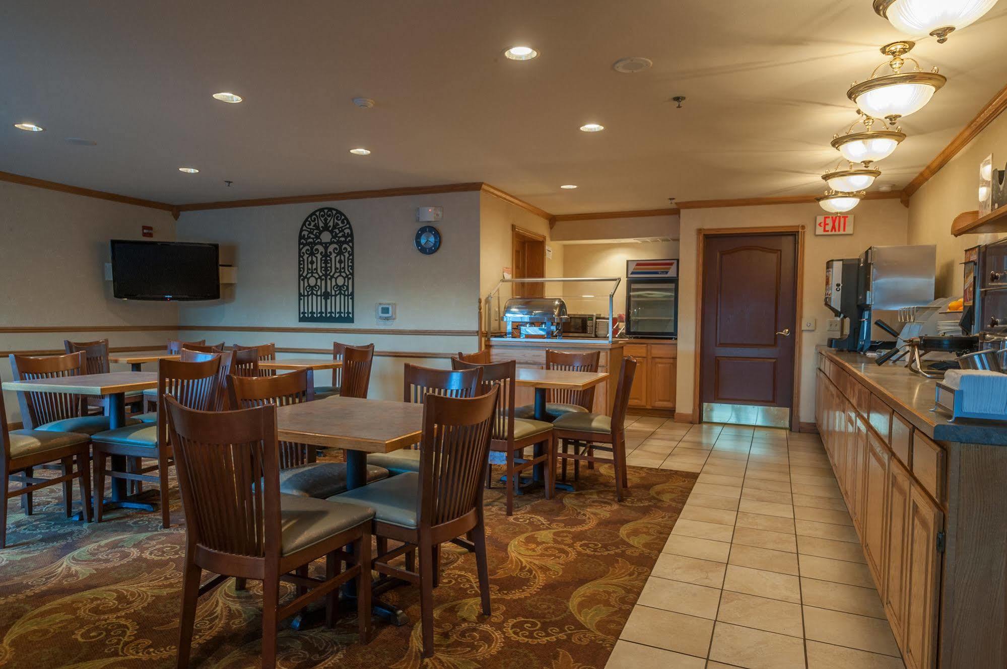 Country Inn & Suites By Radisson, Milwaukee Airport, Wi מראה חיצוני תמונה